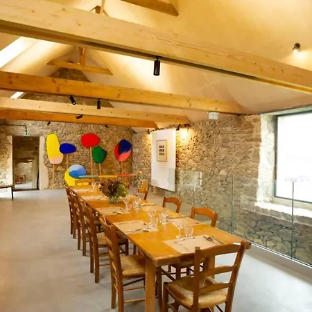 La Ferme Du Golf, Atypique Et Artistique Lancieux