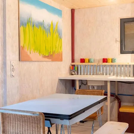 Bed & Breakfast La Ferme Du Golf, Atypique Et Artistique *