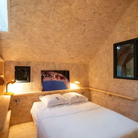 Bed & Breakfast La Ferme Du Golf, Atypique Et Artistique